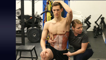 hip compression in the lunge
